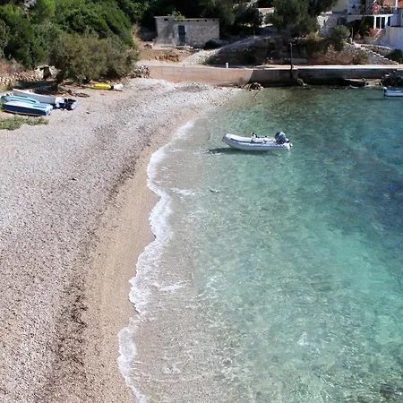 Secluded Fisherman's Cove Tvrdni Dolac, Hvar - 18006 * Gdinj